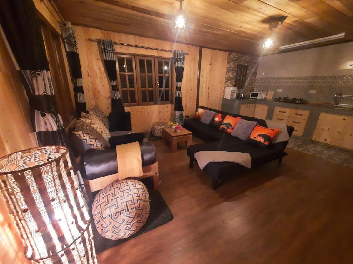 The Wonky House Apartment Timau Екстериор снимка